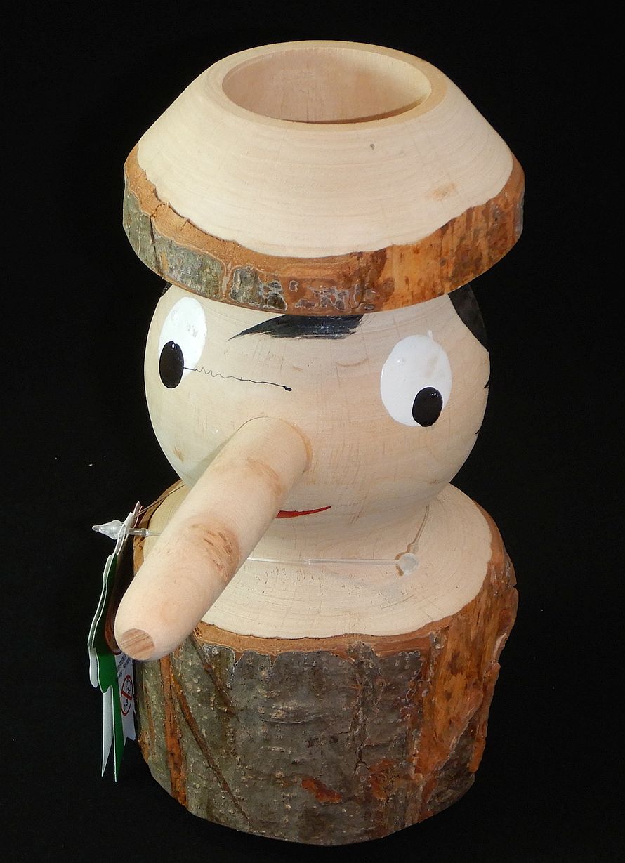 Pennenbeker van Pinokkio  16 cm